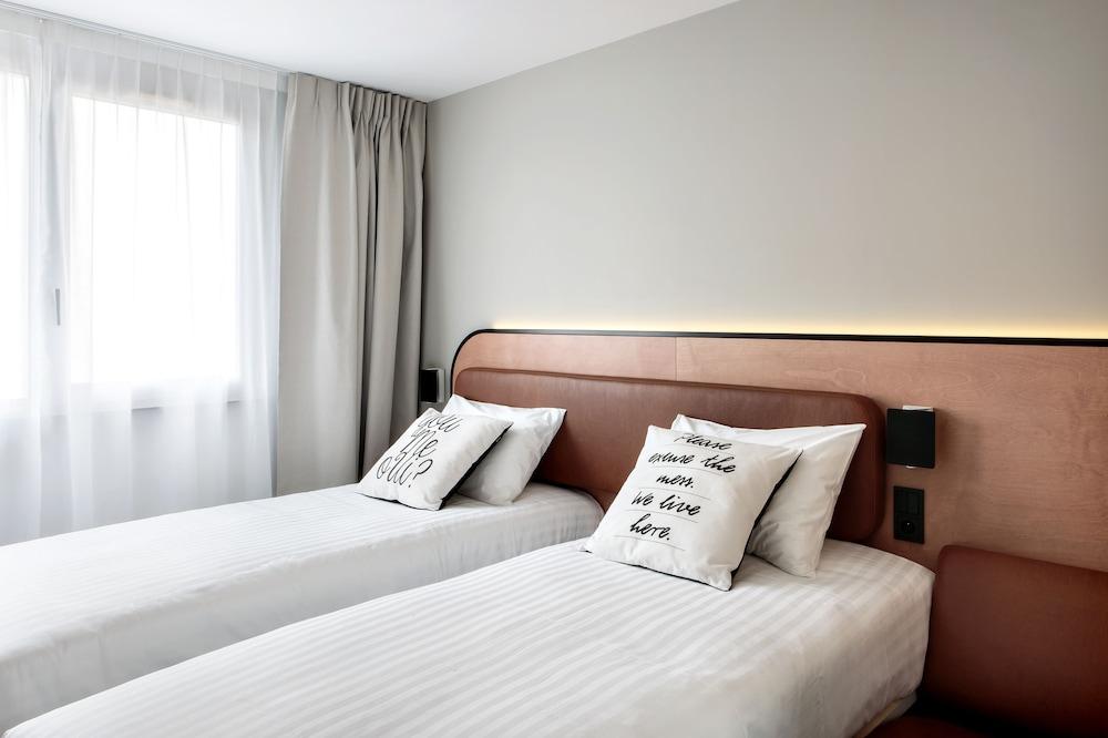 Moxy Paris Bastille Hotel Bagian luar foto