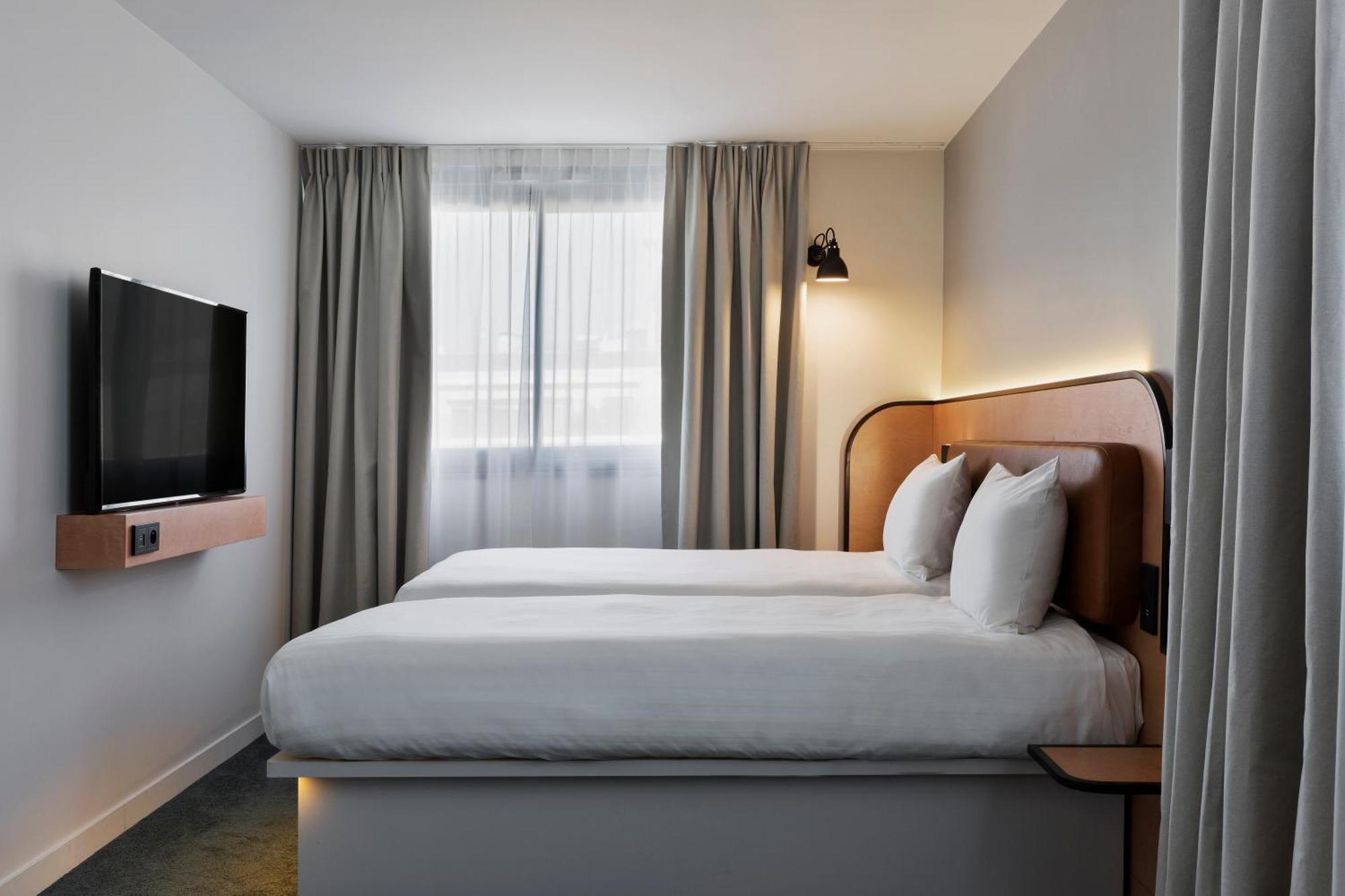 Moxy Paris Bastille Hotel Bagian luar foto